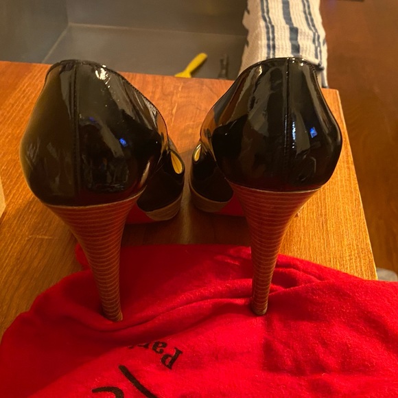Christian Louboutin Black Patent Prive platform Size 36.5 like new gently worn - Picture 6 of 8